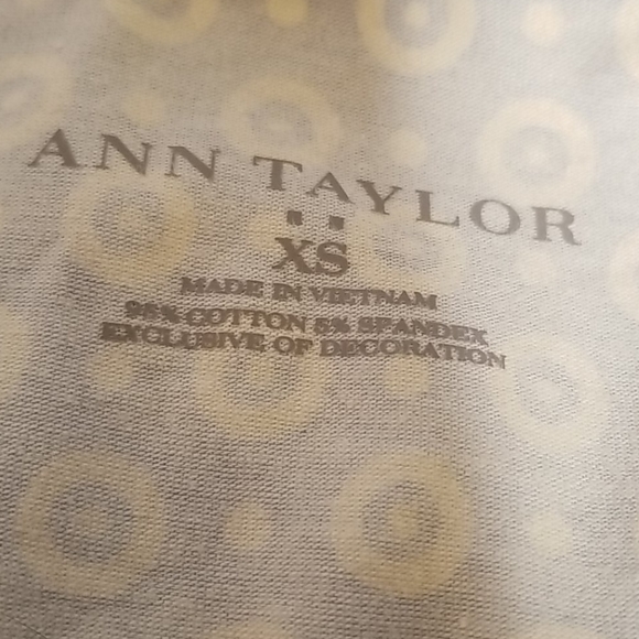 Ann Taylor polka dot long sleeve top - Picture 6 of 6